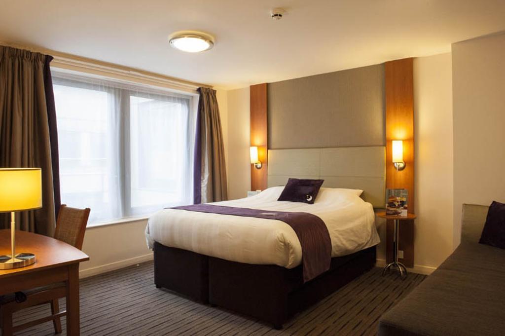 Premier Inn Wirral - Heswall Exteriér fotografie