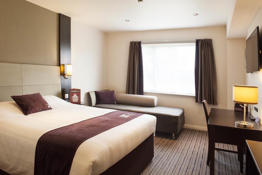Premier Inn Wirral - Heswall Exteriér fotografie