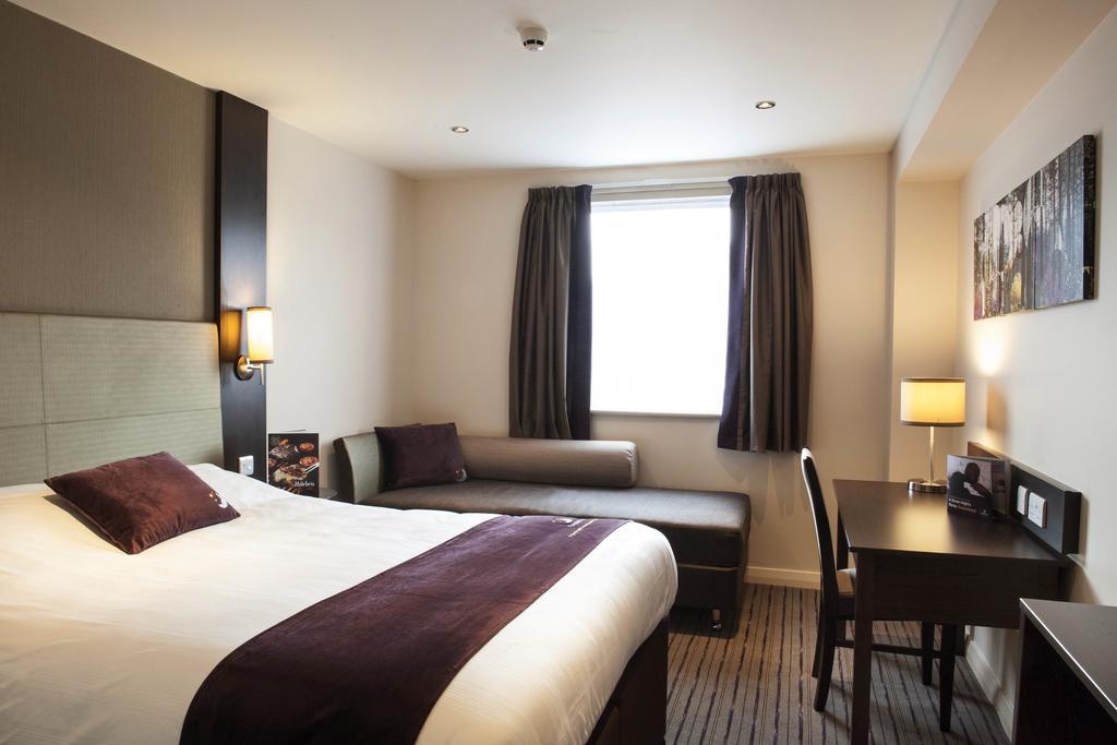 Premier Inn Wirral - Heswall Exteriér fotografie